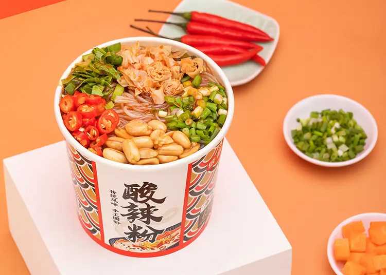 【品質(zhì)之選】桶裝泡面封口包裝生產(chǎn)線：攜手陳村、楊掌柜、金華、顧大嫂、統(tǒng)一，共鑄食品包裝新篇章